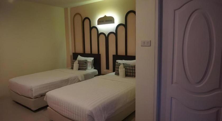 The Rice Hotel Roi Et Exterior photo
