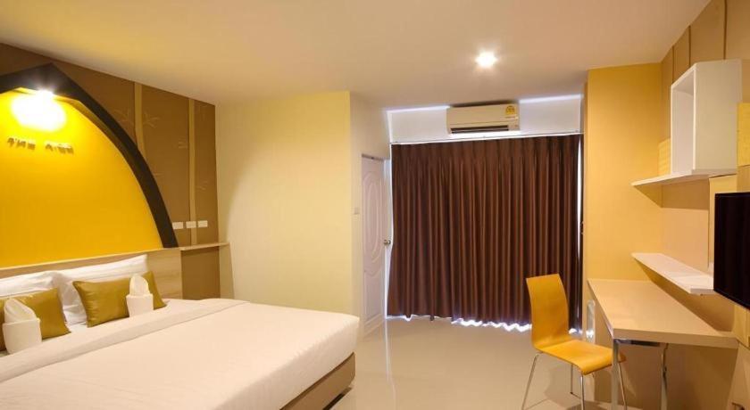The Rice Hotel Roi Et Exterior photo